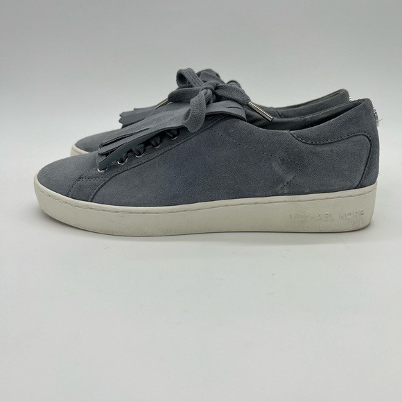 Michael Kors Keaton Kiltie Sneakers Suede Blue Fringe
Lace Up Size 8.5 - Picture 2 of 16